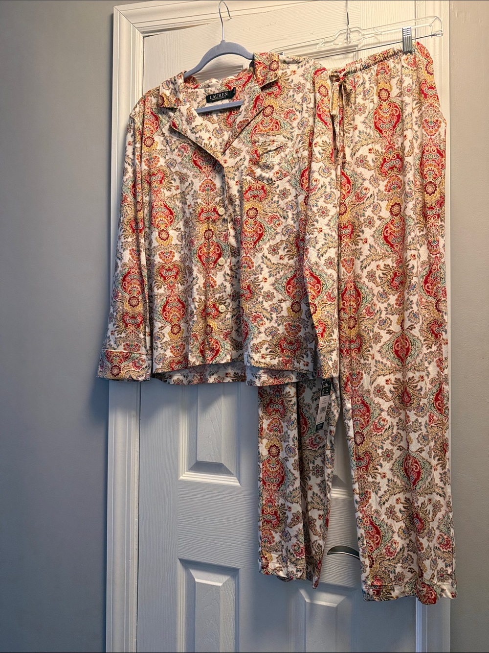 Brand New Lauren Ralph Lauren 2 pc Pajama Set Long Sleeve Top Pants Size Medium